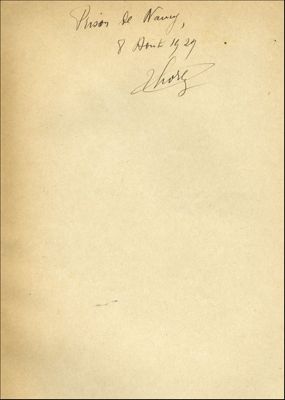 " Prison de Nancy, 8 août 1929 Thorez ". Inscription manuscrite de Maurice Thorez sur la page de garde d'un livre de la bibliothèque, L'URSS et nous.