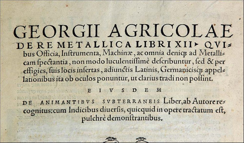 Georgius Agricola est la version latinisée du nom de l'auteur, Georg Bauer